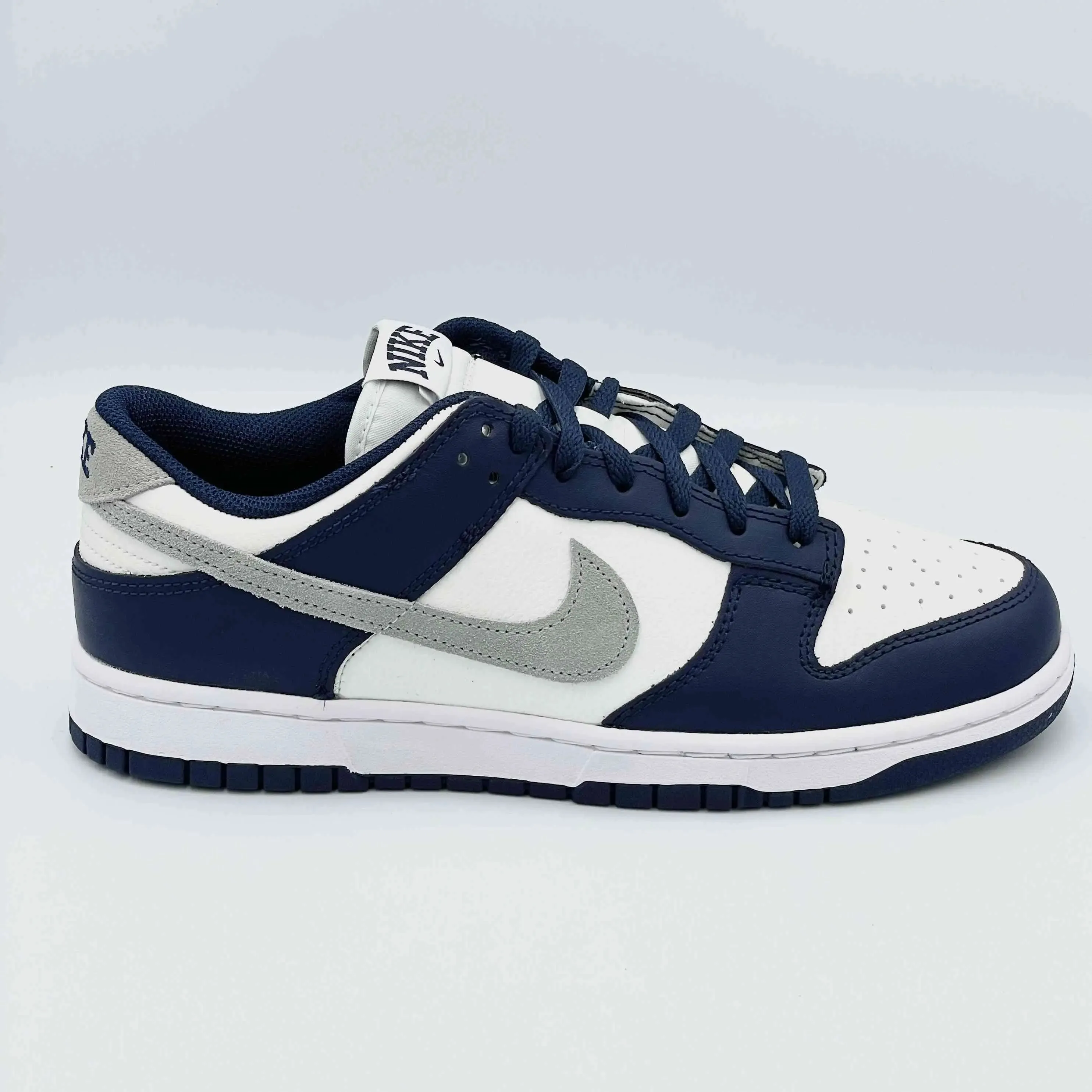 Nike Dunk Low Summit White Midnight Navy