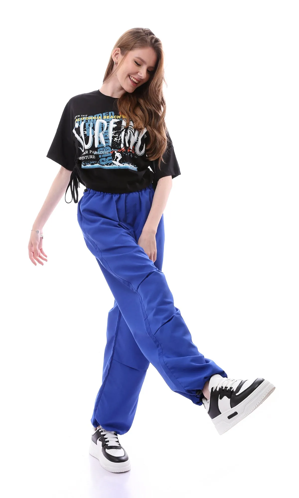 O165475 Black Cropped T-Shirt "Surfing" Printed With Side Drawstring